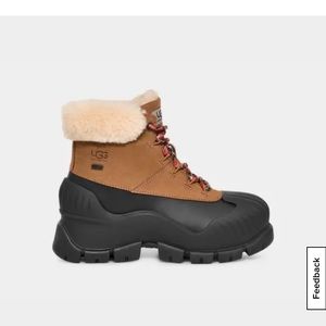 UGG women’s Adiroam Hiker in Chestnut Leather / Suede ——- NEW In Box!!!!